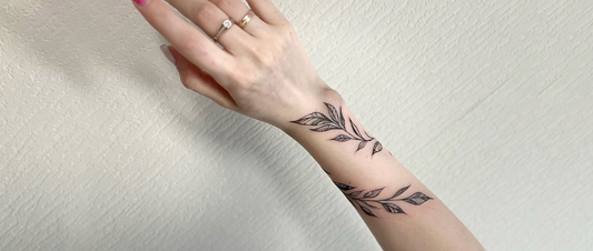 Delicate Botanical Beauty – Instant Nature Inspired Style