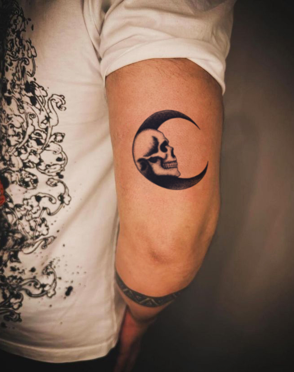 Crescent Skull