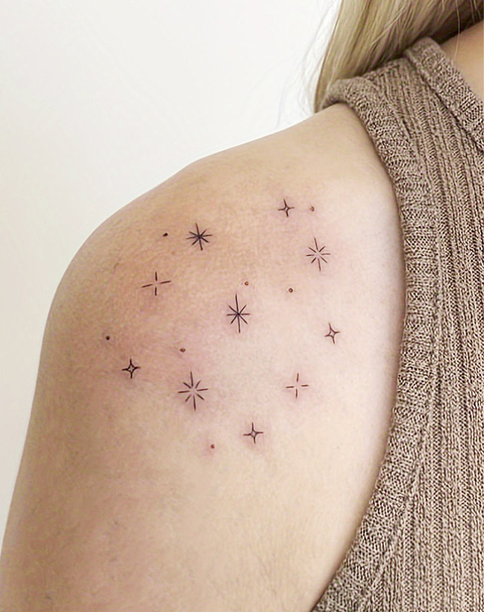 starry-Hand-holding Tattoos