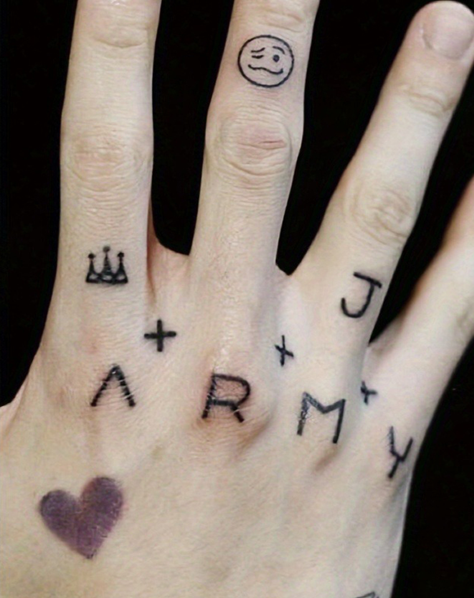 Henna Finger Tattoo (17)