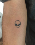 Finger tattoos-Modern Motifs