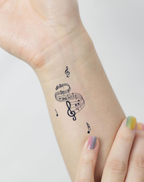 心のメロディー – 音楽と感情を込めたタトゥーデザイン – INKARTLINK