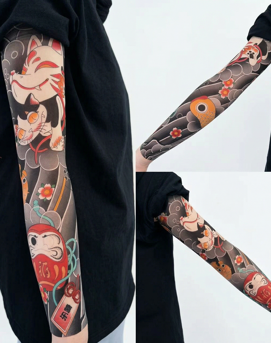 Kitsune Cat & Daruma