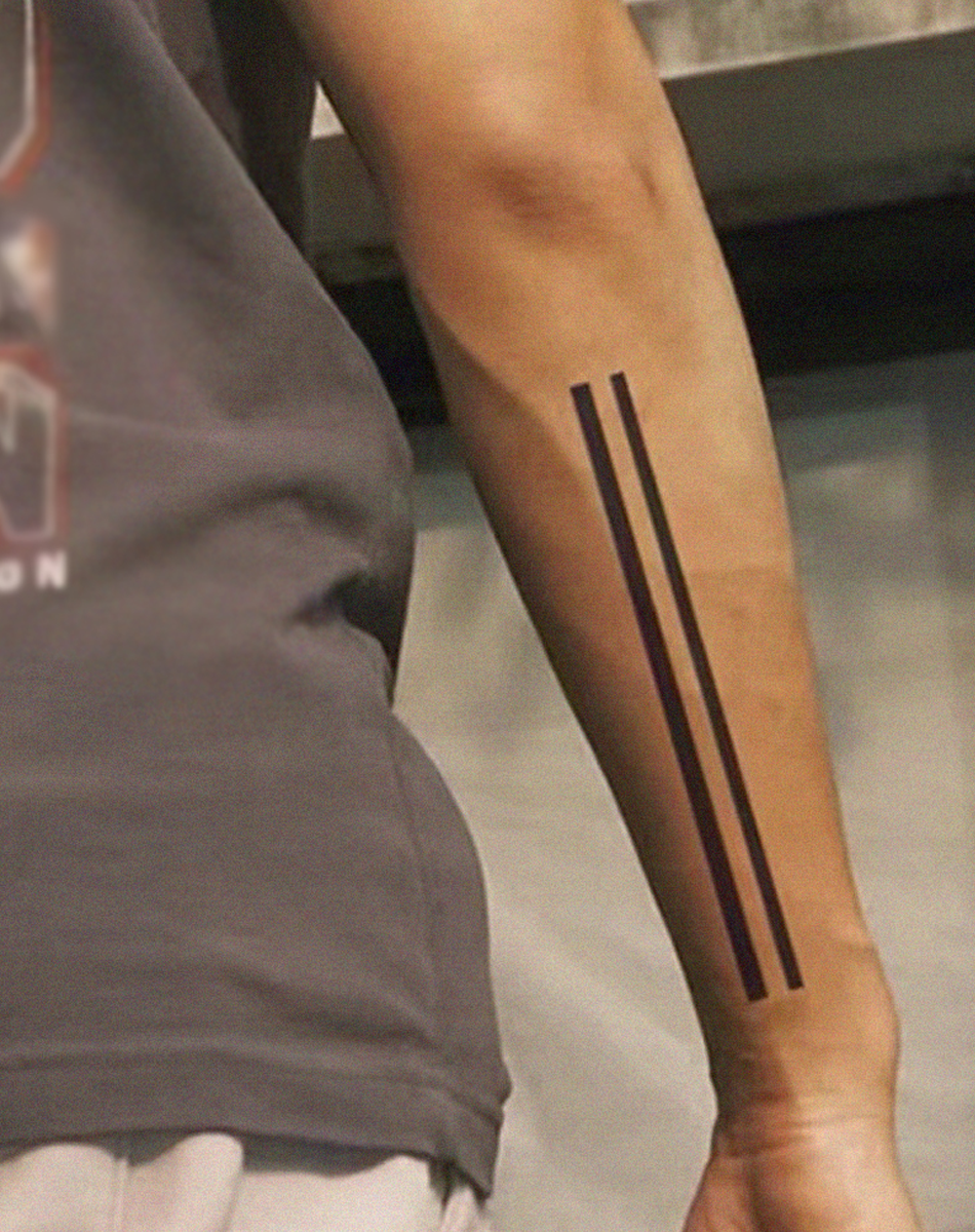 TIKTOK Gleiche beliebte Ray Tattoo-Linie