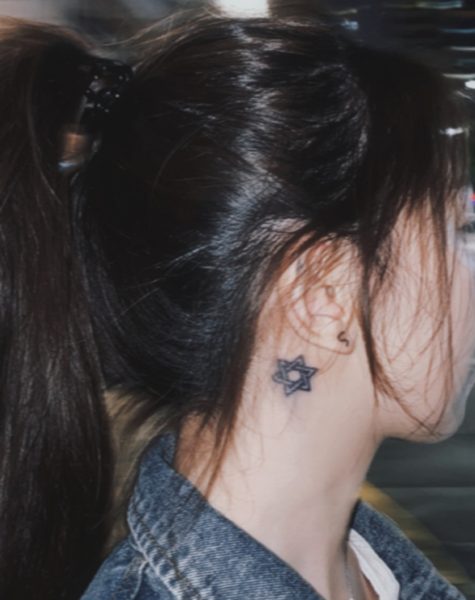 Fingertattoo