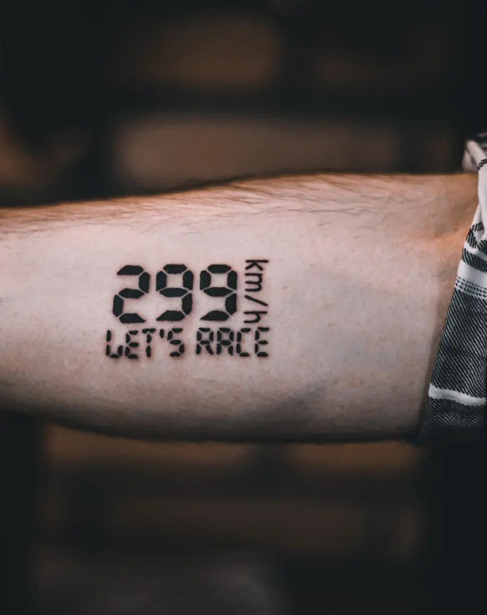 299 KM/H Geschwindigkeitsüberschreitung Digital