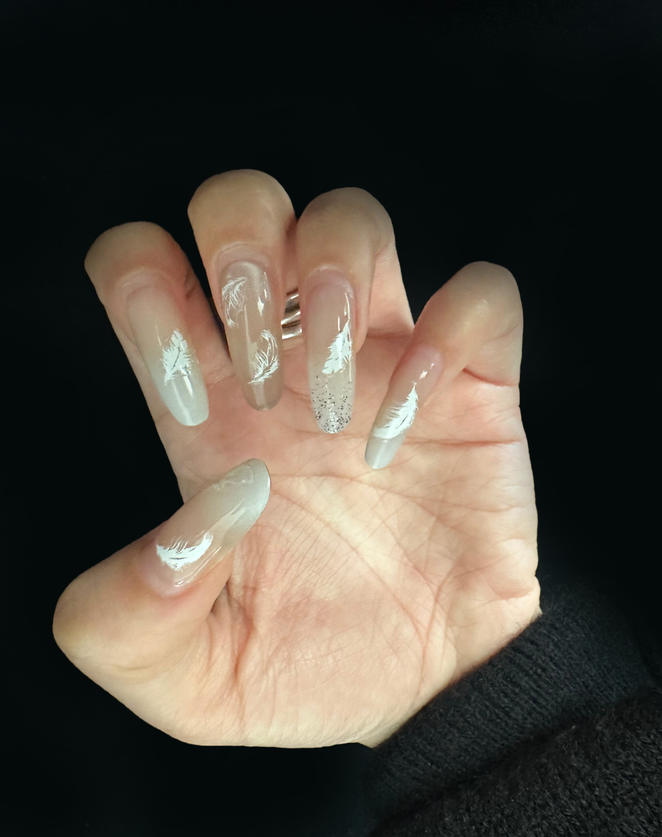 Angelic Feathers (2 Pieces)